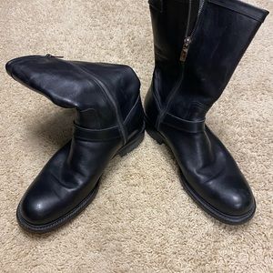 Beautiful boots for jumping on your Harley Davidson or just hanging out in jeans